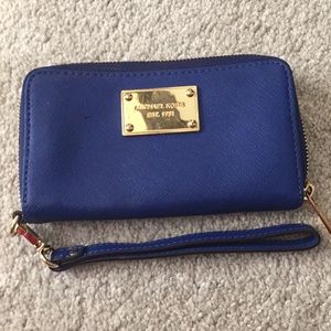 Michael Korda Wristlet Wallet